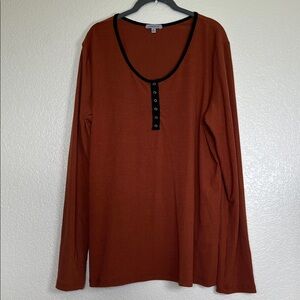 Rust ribbed top with black trim, size 3X